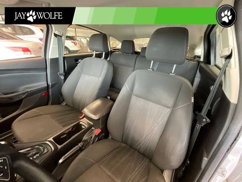 Used 2015 Ford Focus SE FWD image 10