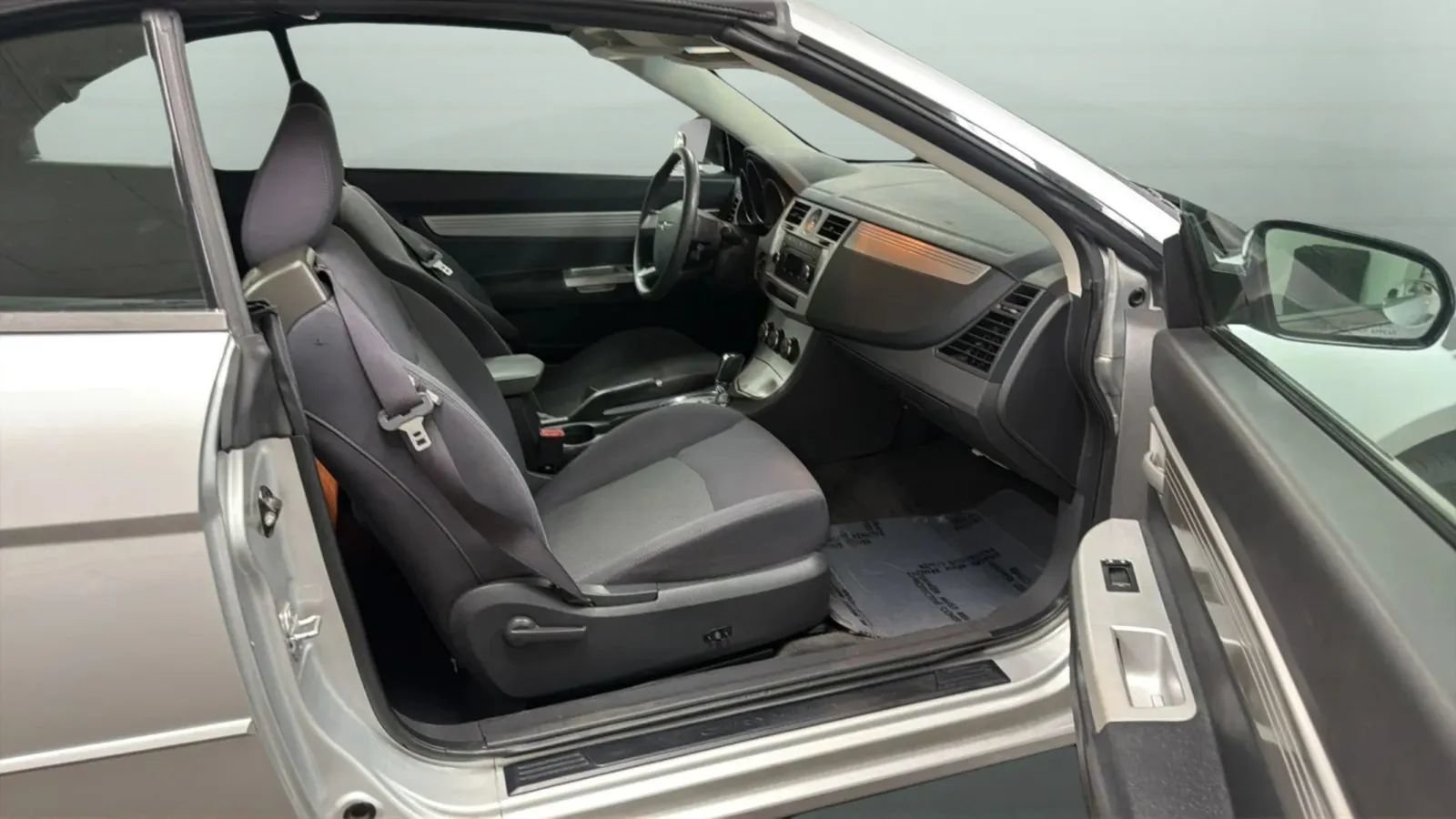 Used 2009 Chrysler Sebring LX w/ Convenience Group FWD image 20