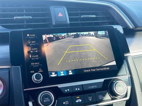 Used 2020 Honda Civic Touring image 14