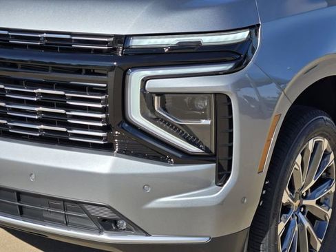 New 2026 Chevrolet Tahoe High Country AWD/4WD image 22