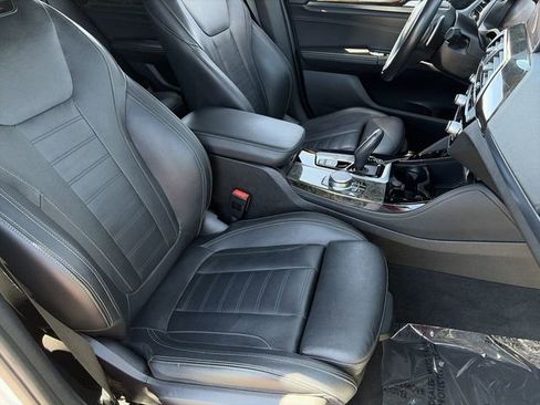 Used 2020 BMW X4 xDrive30i w/ Premium Package image 11