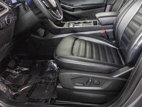 Used 2023 Ford Edge SEL image 17