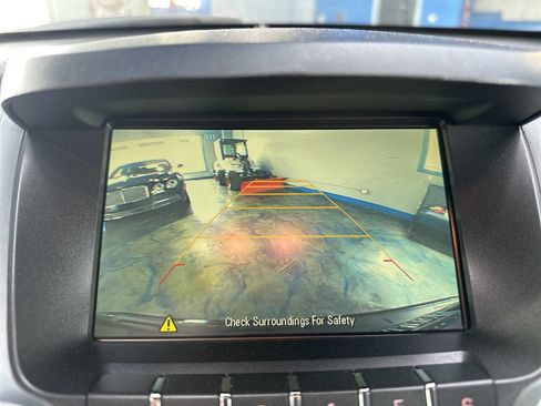 Used 2017 GMC Terrain SLE image 30