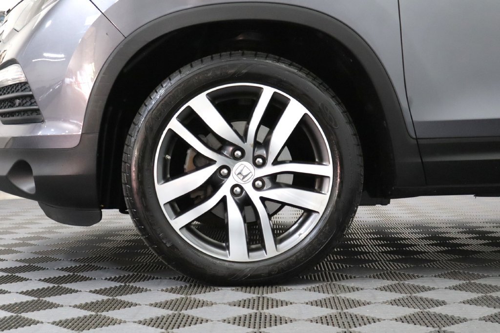 Used 2016 Honda Pilot Touring image 6