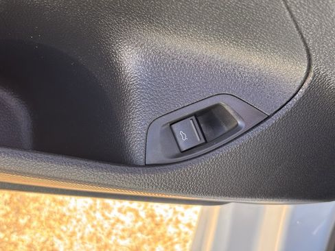 Used 2020 Volkswagen Passat 2.0T SE image 14