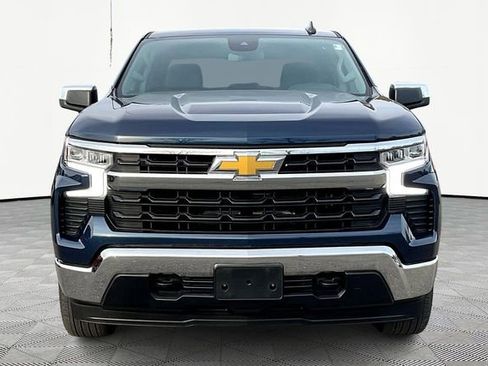 Used 2023 Chevrolet Silverado 1500 LT image 2