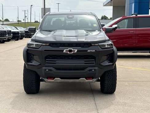 Used 2023 Chevrolet Colorado ZR2 w/ ZR2 Convenience Package III AWD/4WD image 13