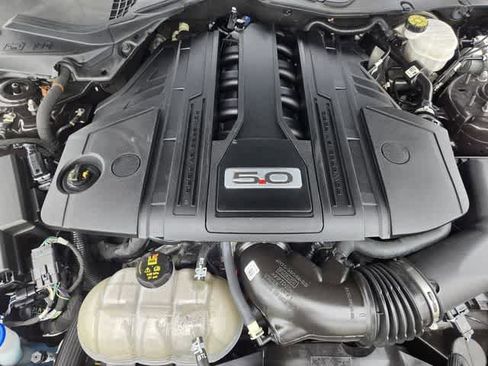 Used 2022 Ford Mustang GT w/ Equipment Group 301A RWD image 9
