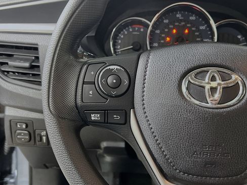 Used 2016 Toyota Corolla L image 19