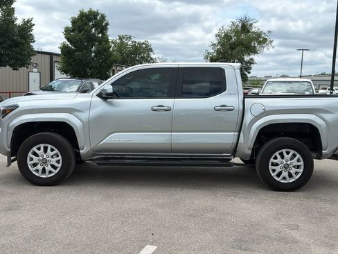 Certified 2025 Toyota Tacoma SR5 RWD image 10