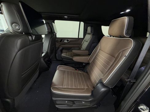New 2026 GMC Yukon XL Denali Ultimate AWD/4WD image 25
