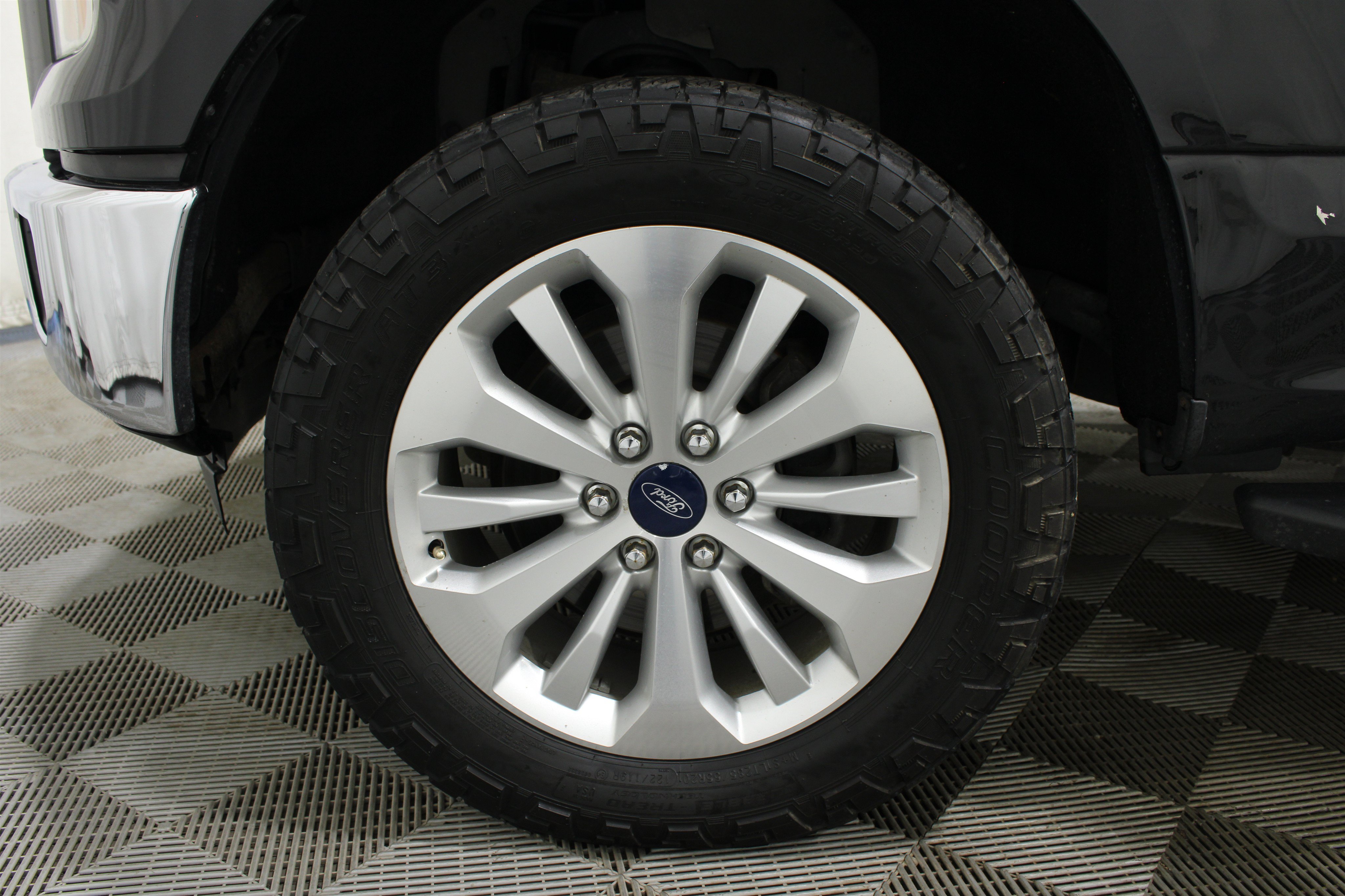 Used 2015 Ford F150 XLT w/ Equipment Group 301A Mid AWD/4WD image 34