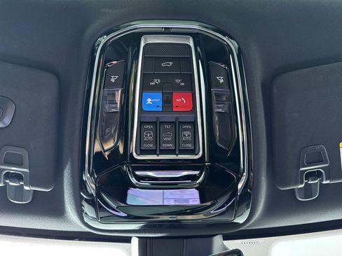 Used 2022 Jeep Grand Cherokee Summit w/ Advanced Protech Group IV AWD/4WD image 35