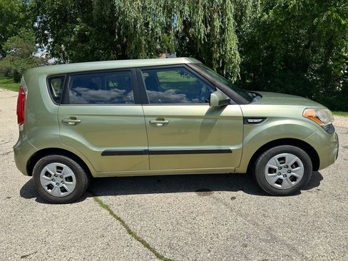 Used 2012 Kia Soul FWD image 5