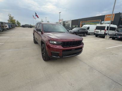 Used 2025 Jeep Grand Cherokee L Limited w/ Black Appearance Package