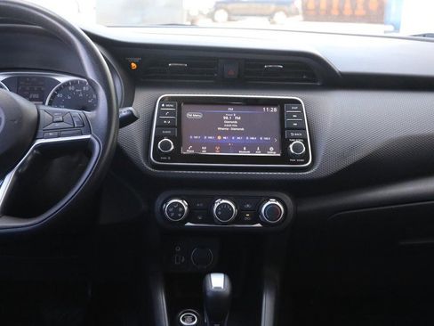 Used 2022 Nissan Kicks S image 22