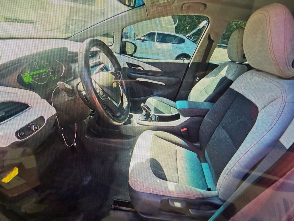 Used 2021 Chevrolet Bolt LT FWD image 7