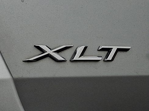 Certified 2023 Ford Explorer XLT image 30