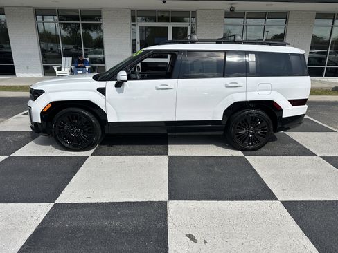 Used 2025 Hyundai Santa Fe Calligraphy image 1