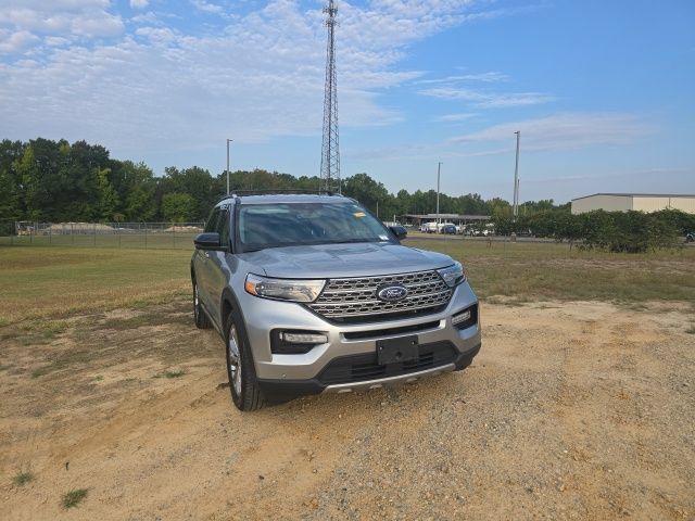Used 2023 Ford Explorer Limited w/ Equipment Group 301A RWD image 13