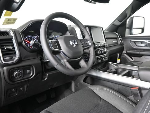 Used 2025 RAM 1500 Big Horn AWD/4WD image 22