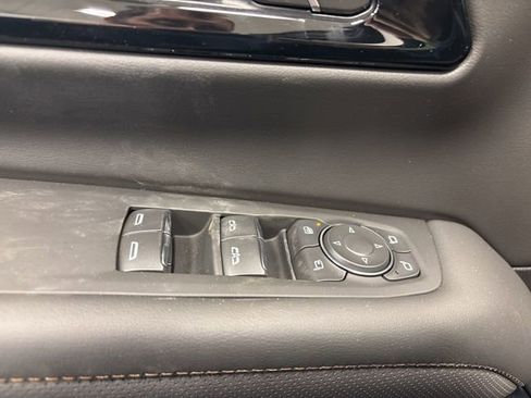 New 2026 Chevrolet Suburban High Country w/ Sun And Tow Package image 39