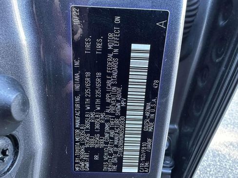 Used 2022 Toyota Highlander LE image 20