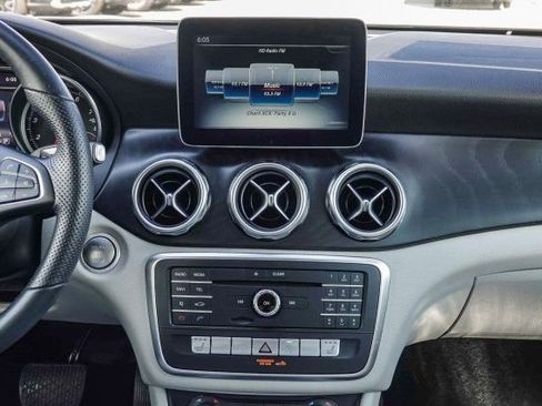 Certified 2020 Mercedes-Benz GLA 250 image 21