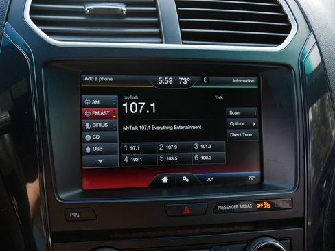Used 2016 Ford Explorer XLT w/ Equipment Group 202A AWD/4WD image 23