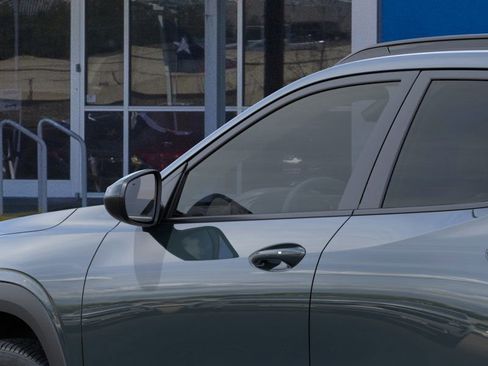 New 2026 Chevrolet Trax LT w/ Driver Confidence Package image 12