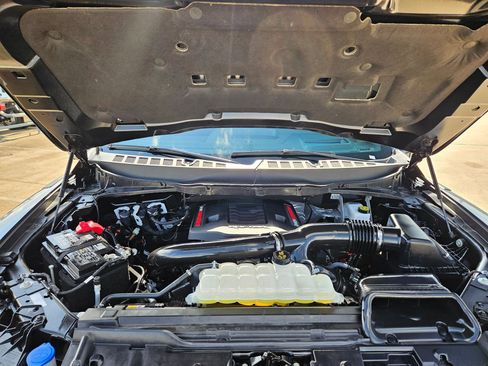 Used 2025 Ford F150 Raptor image 33