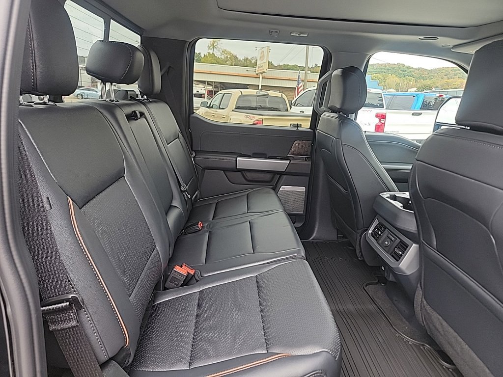 New 2026 Ford F350 Lariat w/ Black Appearance Package AWD/4WD image 19