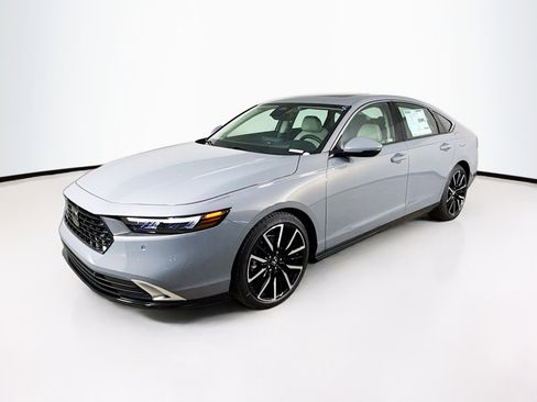 New 2025 Honda Accord Touring image 4