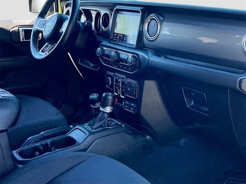 Certified 2021 Jeep Wrangler Unlimited Sahara image 27