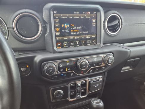 Used 2021 Jeep Wrangler Unlimited Sahara w/ Cold Weather Group image 24