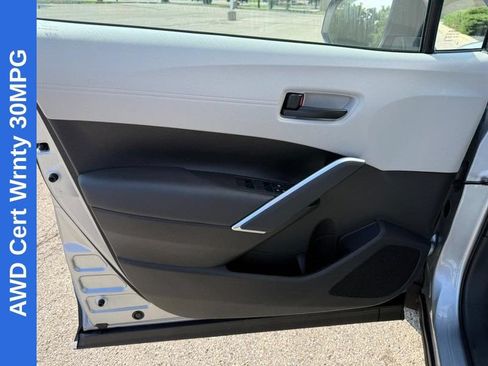 Used 2023 Toyota Corolla Cross L AWD/4WD image 19