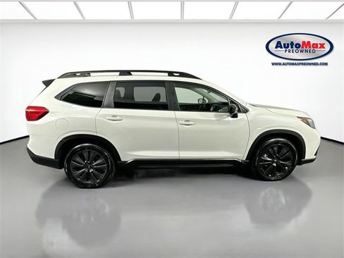 Used 2022 Subaru Ascent Onyx Edition image 10