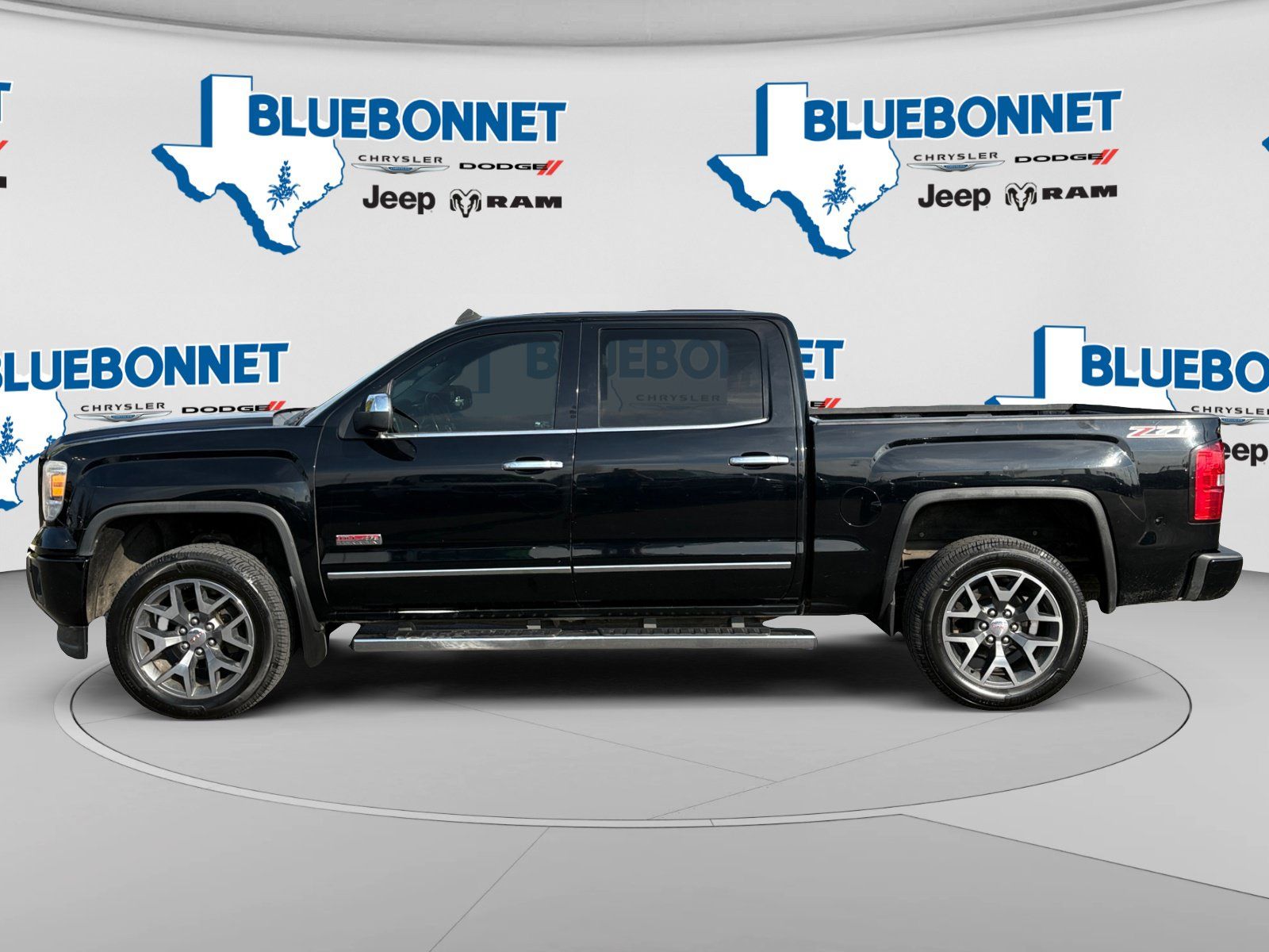 Used 2014 GMC Sierra 1500 SLT w/ All-Terrain Package AWD/4WD image 8