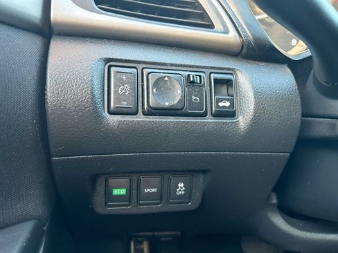 Used 2014 Nissan Sentra SV FWD image 23