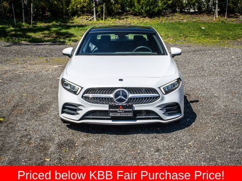 Used 2020 Mercedes-Benz A 220 4MATIC w/ AMG Line image 2