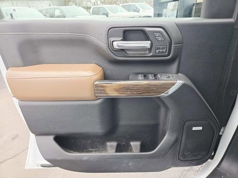 Used 2020 Chevrolet Silverado 2500 High Country w/ Z71 Off-Road Package image 14