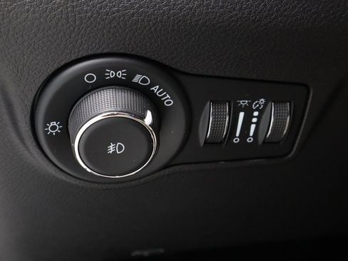 Used 2023 Jeep Compass Trailhawk w/ Trailhawk Convenience Group image 26