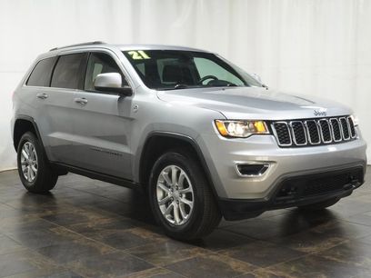 Used 2021 Jeep Grand Cherokee Laredo