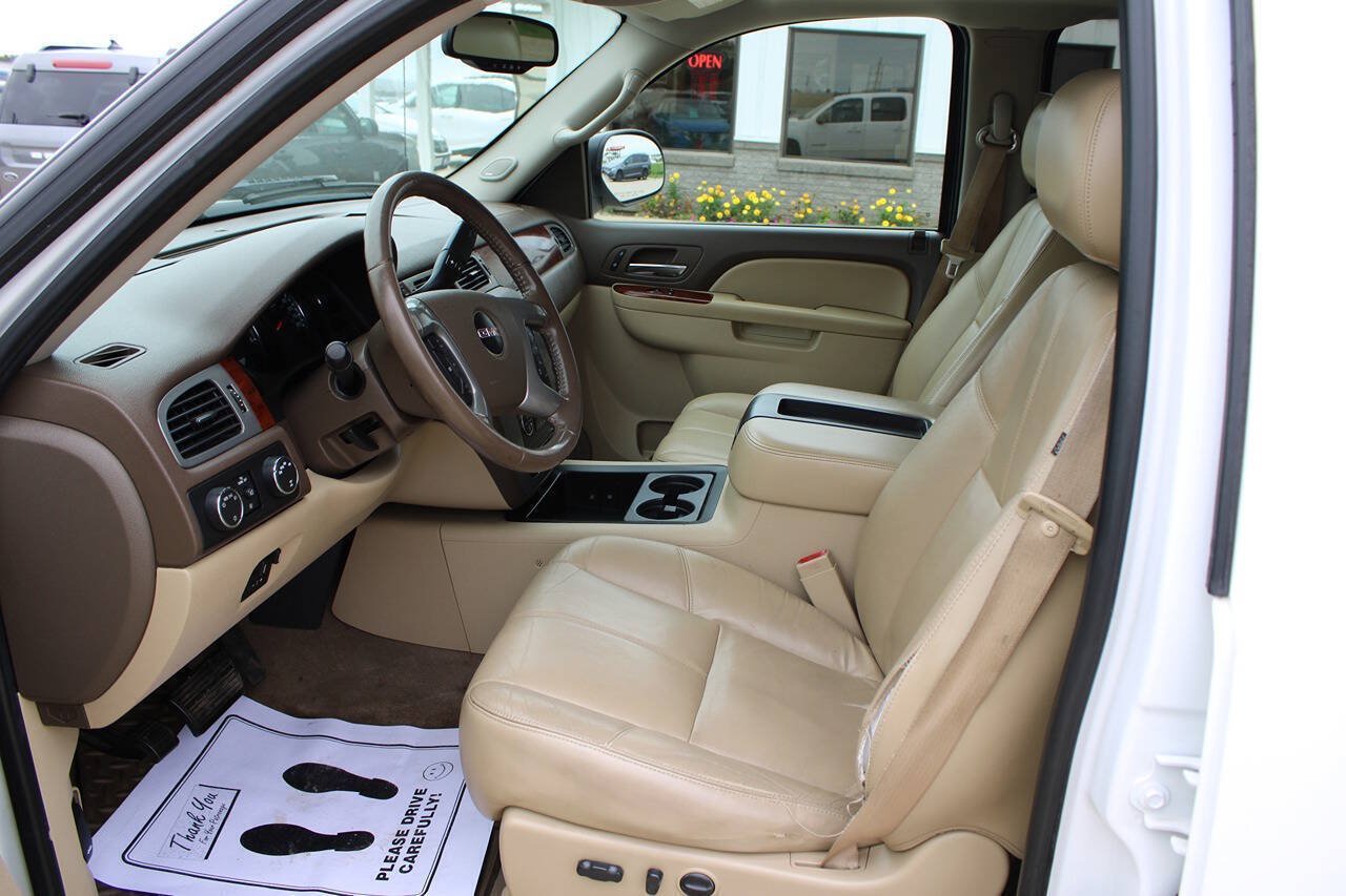 Used 2010 GMC Sierra 1500 SLT w/ Max Trailering Pack AWD/4WD image 12
