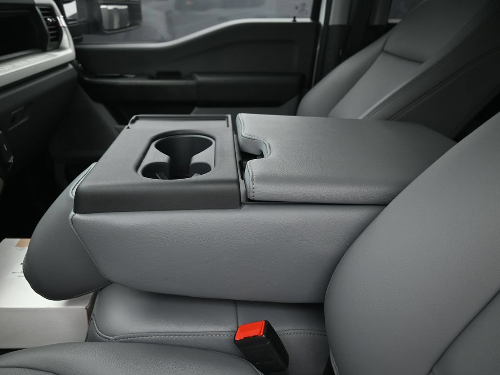 New 2025 Ford F350 XL AWD/4WD image 19