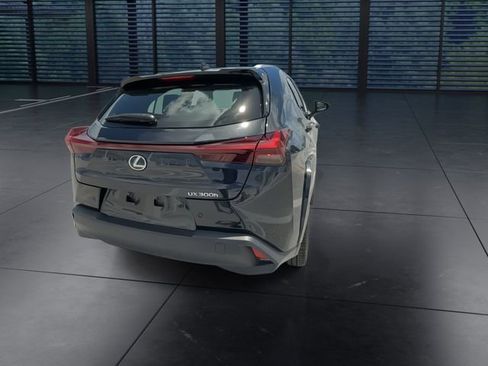 Used 2025 Lexus UX 300h FWD w/ Accessory Package (Z1) image 7