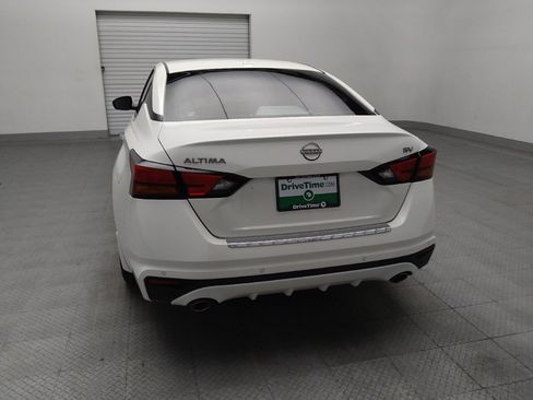 Used 2023 Nissan Altima 2.5 SV w/ SV Premium Package FWD image 6