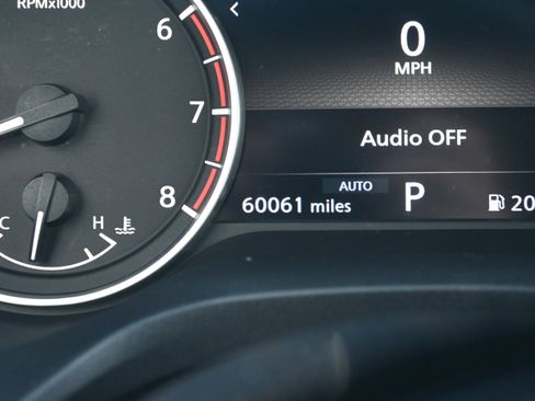 Used 2023 Nissan Rogue SV image 25