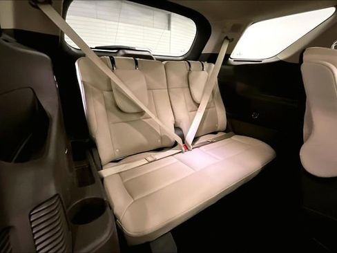 Used 2023 Ford Explorer Platinum w/ Technology Package image 30