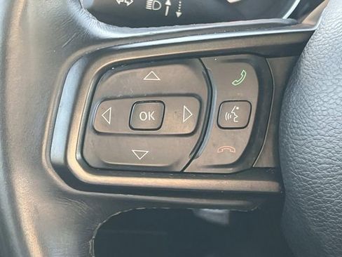 Used 2019 Jeep Wrangler Sport image 16